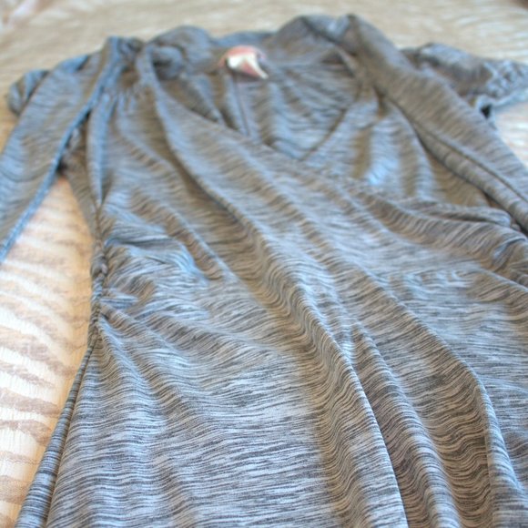 Candie's V-Neck Dress | Business Casual Midi/Mini Dress - Picture 3 of 5